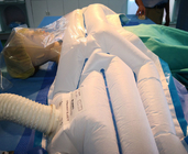Couverture chauffante pour le haut du corps ICU Système de contrôle du réchauffement Tissu SMS chirurgical Unité d'air libre couleur blanc taille demi-corps