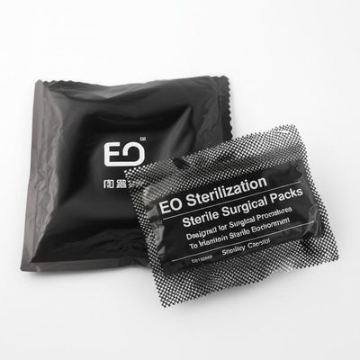 Des emballages chirurgicaux jetables avec une durée de conservation de 3 ans, un absorbant renforcé dans les zones critiques et des accessoires OEM