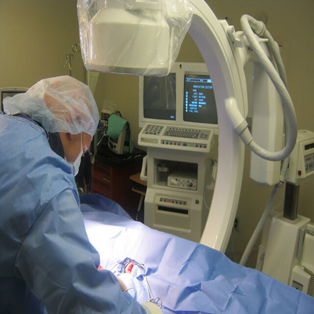 Équipement médical jetable certifié CE Couvre PE Film Instrument Tube Couvre Remplit les normes FDA et ISO EO stérilisé