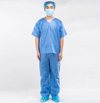 Une cravate respirante unisexe sur des robes chirurgicales jetables pour une protection médicale